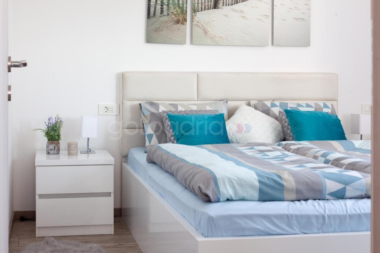 Luxury Apartment Sofia -Free Beach Parking Макарська Екстер'єр фото