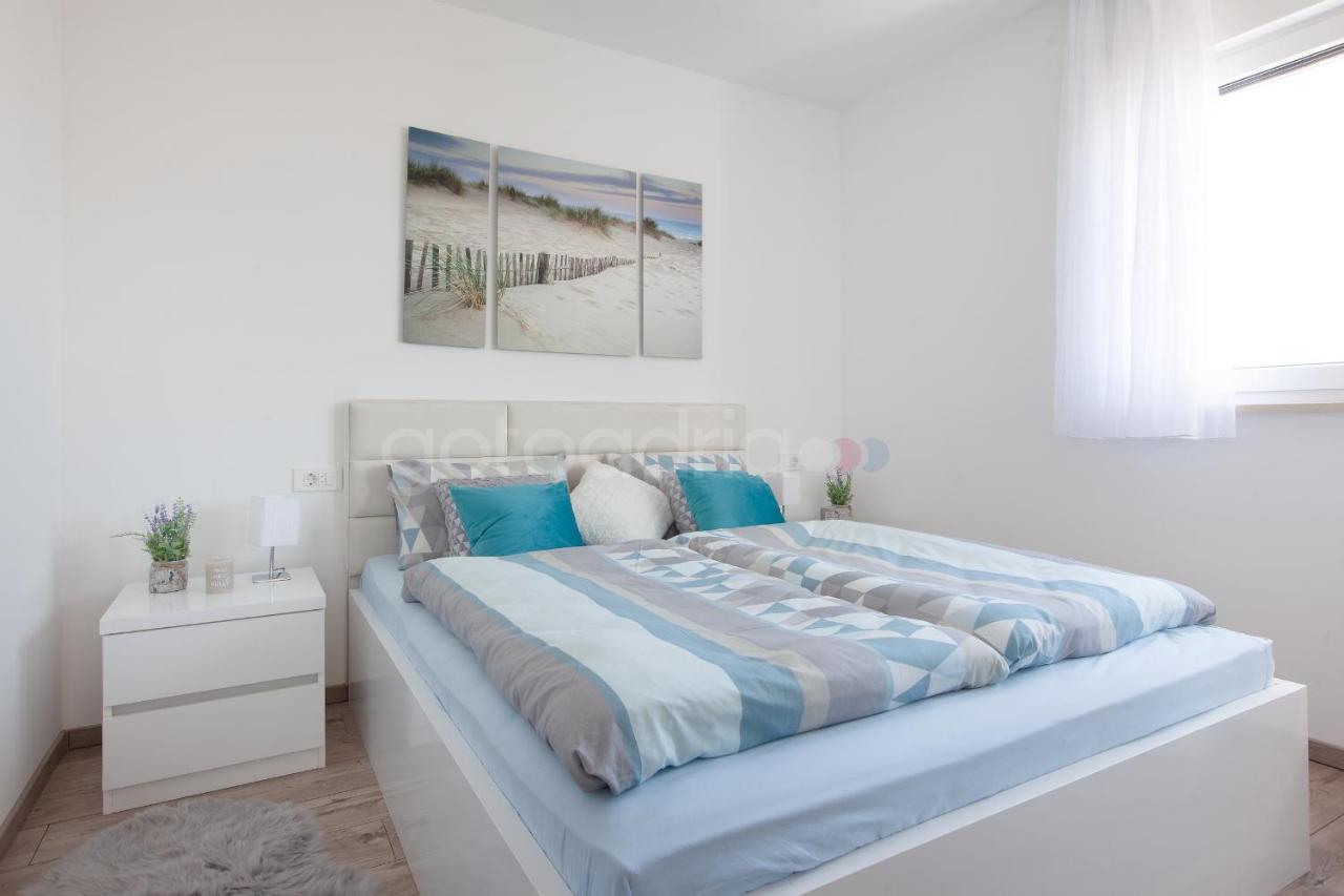 Luxury Apartment Sofia -Free Beach Parking Макарська Екстер'єр фото